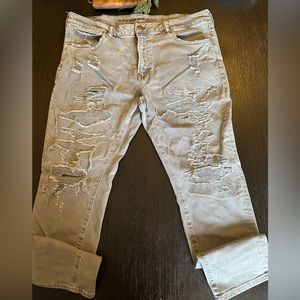American eagle mens distressed jeans size 38x30. Mint condition